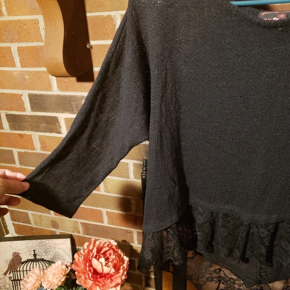 Almost Famous slightly sheer sweater - Picture 5 of 9